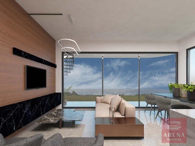 penthouse-6a4605ec20e2b-3.jpg