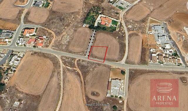Residential Land in Paralimni – photo 1