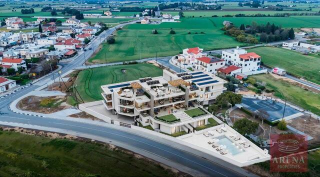 1-Bedroom Apartment in Pervolia – photo 1