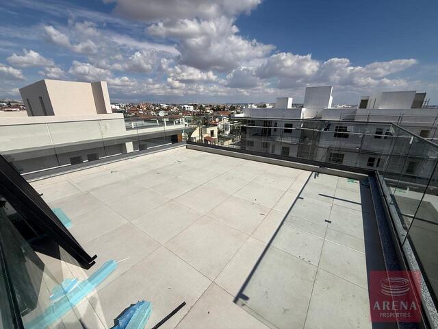2-Bedroom Penthouse with Roof Garden in Aradippou for Sale – photo 3