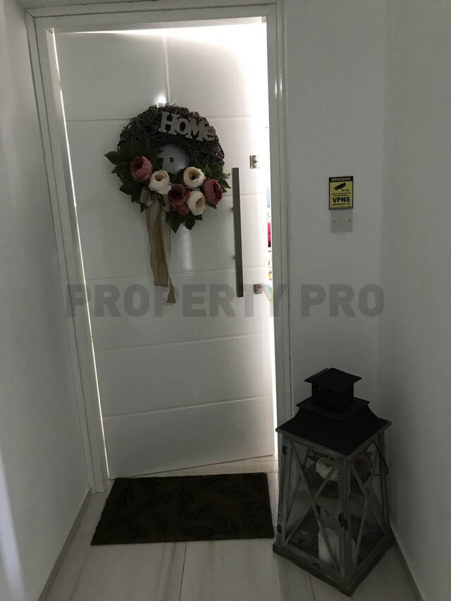 apartment-8-1.jpg