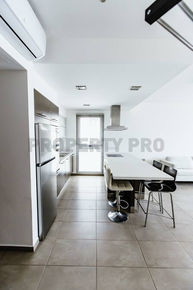 apartment-2-6.jpg