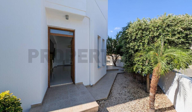 For Sale, Four-Bedroom Detached House with Attic, in Lakatamia – photo 2