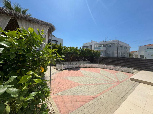For Sale, Impressive Five-Bedroom Detached House in a Prime Location in Latsia – photo 7