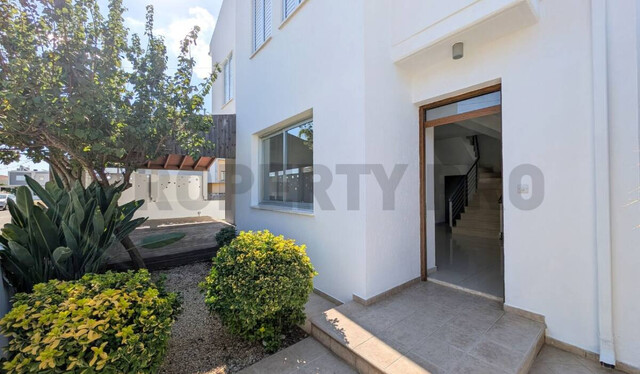 For Sale, Four-Bedroom Detached House with Attic, in Lakatamia – photo 5