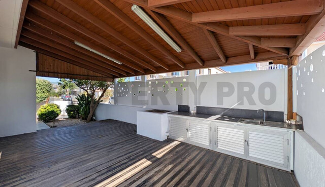 For Sale, Four-Bedroom Detached House with Attic, in Lakatamia – photo 3