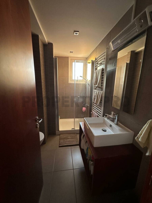 For Sale, Three-Bedroom Apartment in Central Nicosia – photo 15
