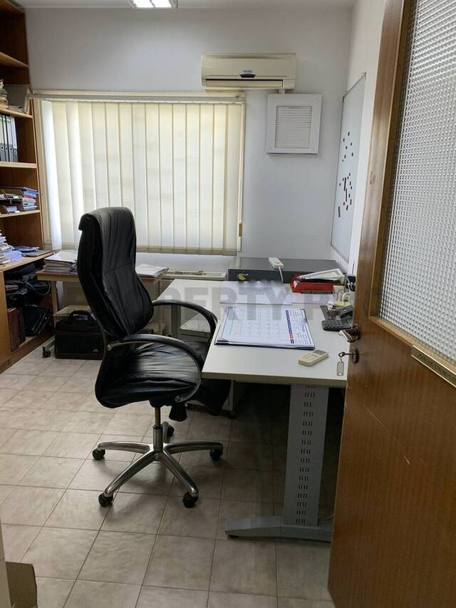 office-6-3-1.jpg