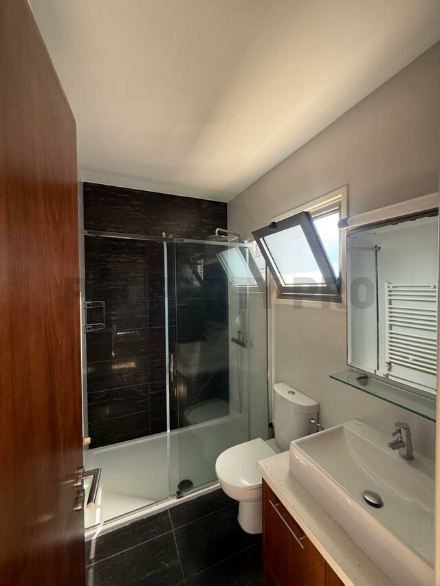 For Rent, Three-Bedroom Whole Floor Apartment in Acropolis – photo 9