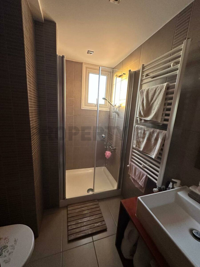 For Sale, Three-Bedroom Apartment in Central Nicosia – photo 4