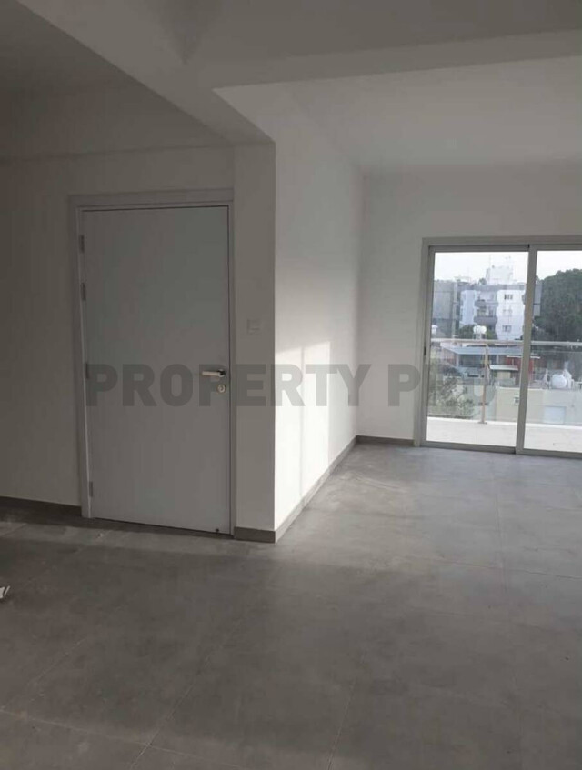 For Rent, Spacious Renovated Three-Bedroom Apartment in Strovolos – photo 12