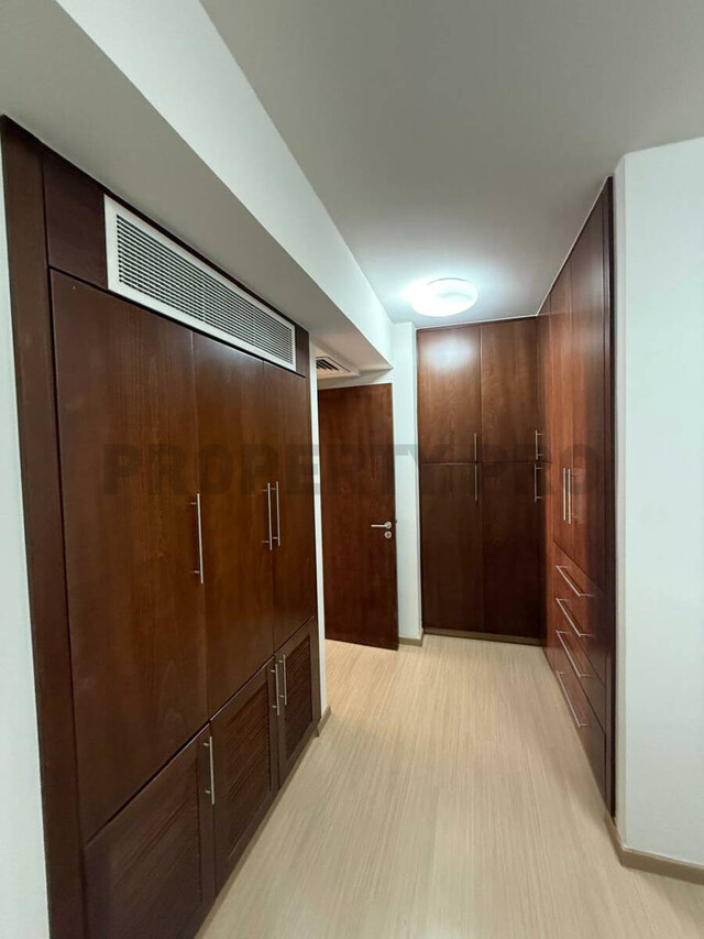 For Rent, Three-Bedroom Whole Floor Apartment in Acropolis – photo 7