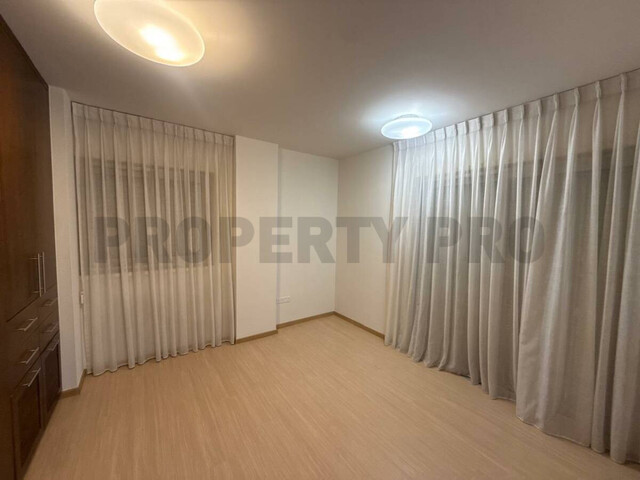 For Rent, Three-Bedroom Whole Floor Apartment in Acropolis – photo 17