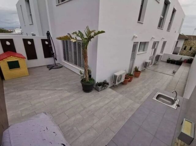 apartment-WhatsApp-Image-2025-04-09-at-13.52.45-2.jpeg