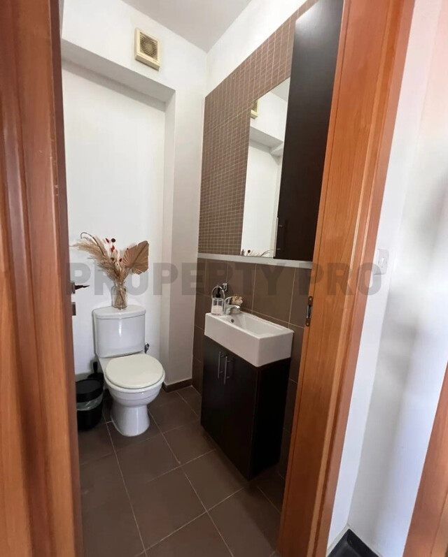 For Sale, Three-Bedroom Apartment in Pallouriotissa – photo 7