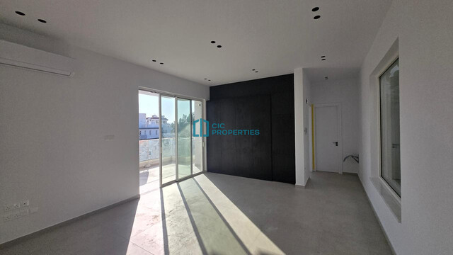 Brand NEW -  1 Room Office Space In Kamares Area  - For Rent with Easy Access to Highway – photo 4