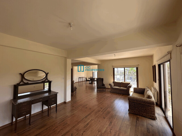 Upper Floor - Spacious 3 Bedroom Apartment in Aradippou Area - Partially Furnished For Rent – photo 2