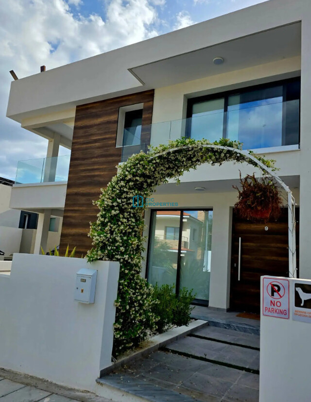 Modern Three Bedroom Villa with Private Pool & Roof Garden  in Pyla Area – photo 14
