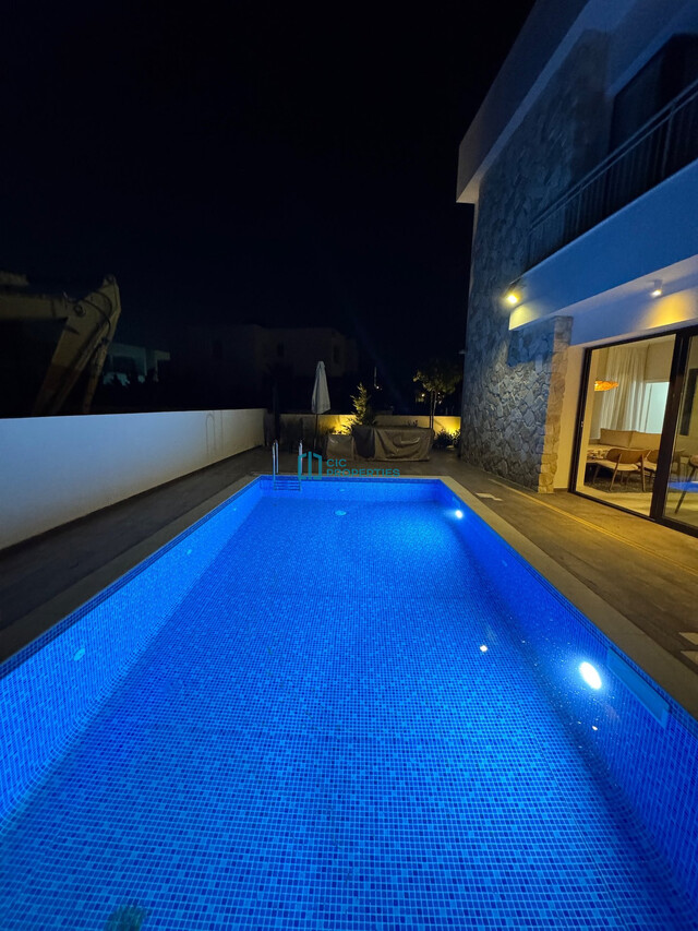 Modern Fully Furnished 4  Bedroom Oroklini Villa with Private Pool – photo 23