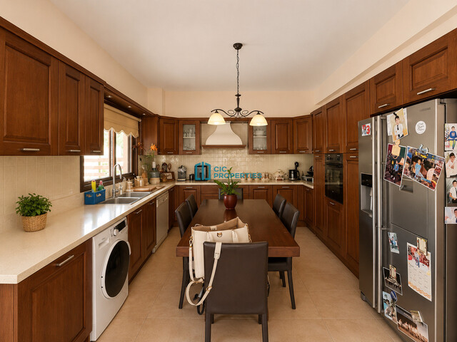 detachedHouse-6a59d76778e79.jpg