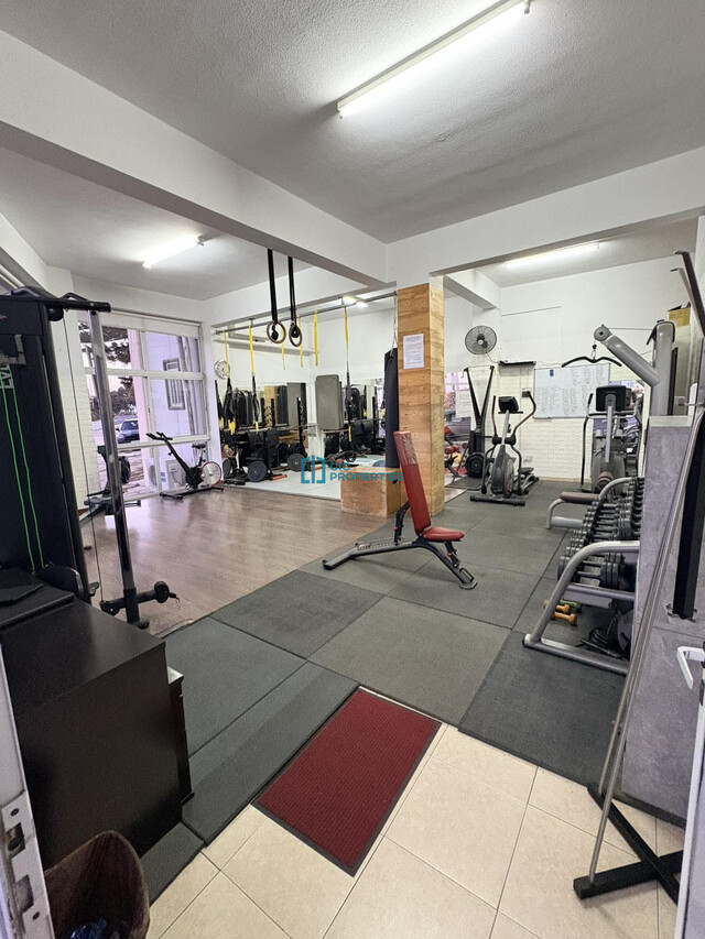 Ground Floor Shop For Rent in Lively Livadia Area - On Main Road – photo 7