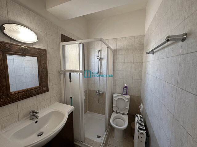 Upper Floor - Spacious 3 Bedroom Apartment in Aradippou Area - Partially Furnished For Rent – photo 18