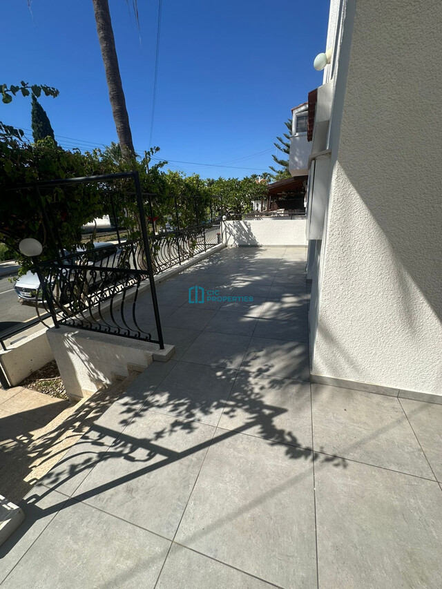 detachedHouse-6a228f7392ac2.jpg