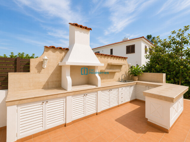detachedHouse-6a1419217189f.jpg