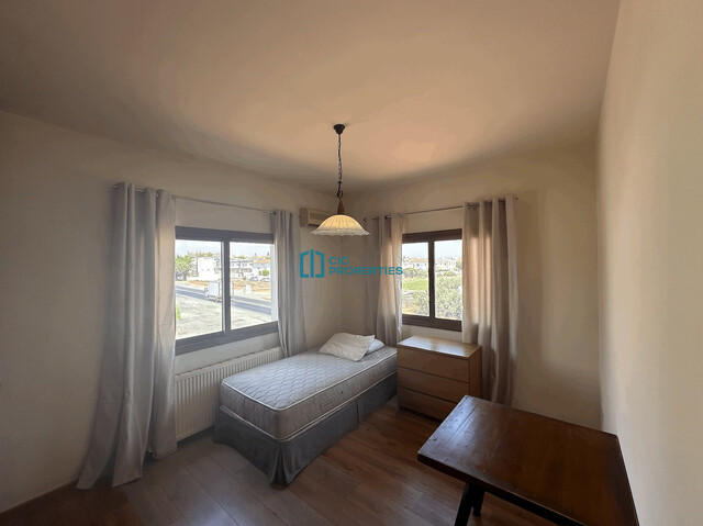 Upper Floor - Spacious 3 Bedroom Apartment in Aradippou Area - Partially Furnished For Rent – photo 14