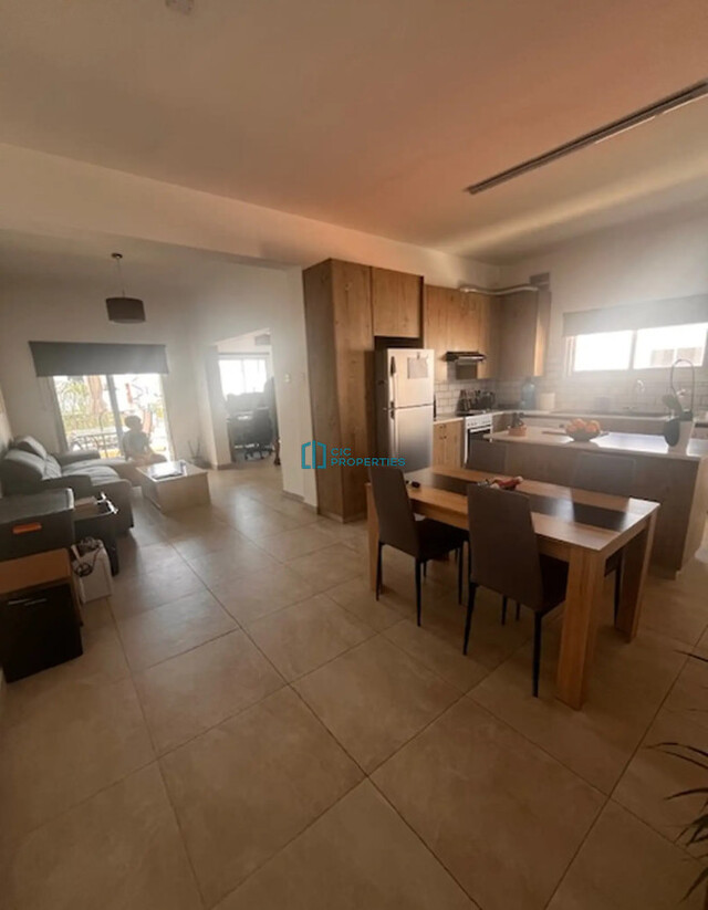 Upper floor Floor 2 Bedroom Apartment with Separate side entrance in Green Drosia Area of Larnaka – photo 4