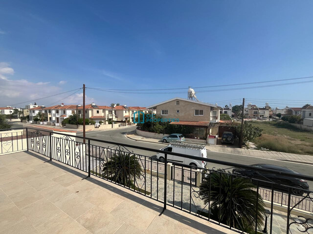 Spacious 4-Bedroom Dhekelia Road Villa with Large Plot – photo 21