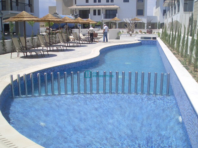 Two Bedroom - Two Story - Apartment in Peaceful Tersefanou with Communal Pool – photo 8