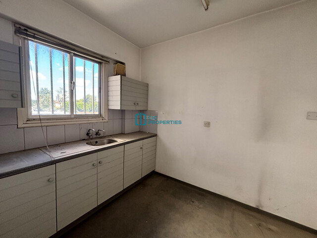 Spacious 200 m2 Office in Chrisopolitisa Area of Larnaca - Near Salina Park – photo 5