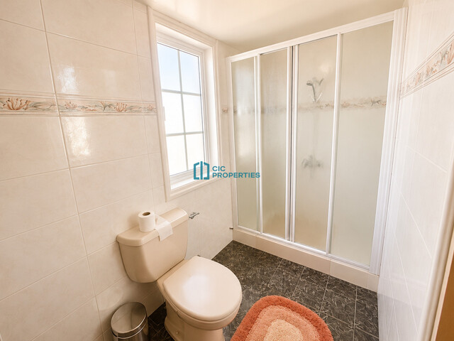 detachedHouse-6a141d800a837.jpg