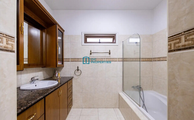 complexLiving-6a38ec103222d.jpg