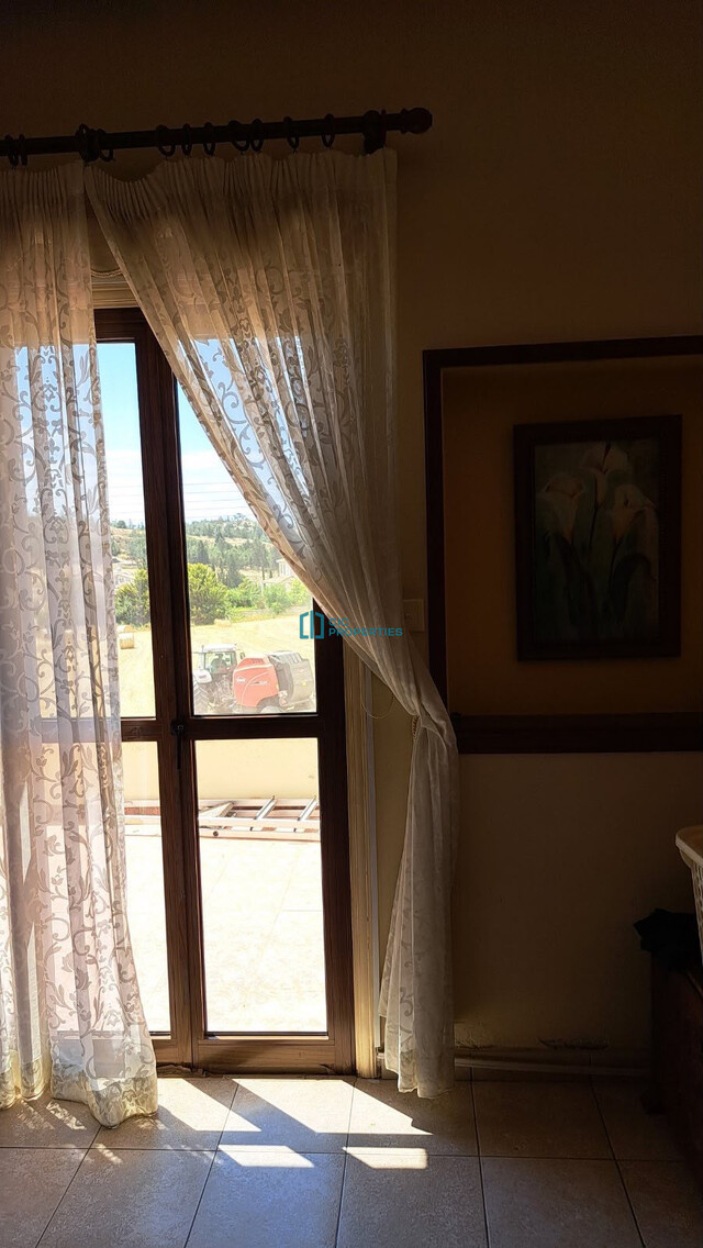 Spacious 4 Bedroom Detached House in Aradippou Area Situated on Large Plot of 550m2 – photo 12