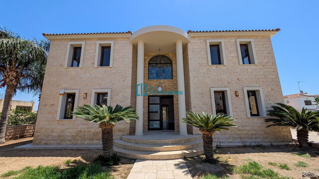 Four-Bedroom mansion in Livadia, Larnaca – photo 6