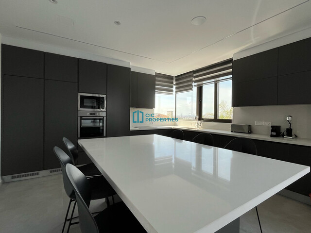 complexLiving-6a02ef0b12e05.jpg