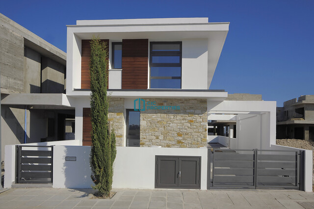 complexLiving-6a55f2ad816b0.jpg