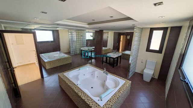 Four-Bedroom mansion in Livadia, Larnaca – photo 25