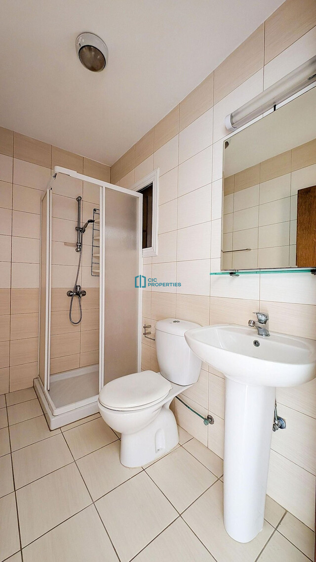 apartment-6a4eb01fd8e5a.jpg
