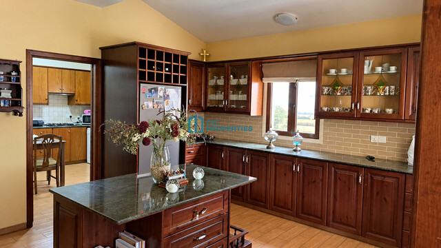 Spacious 4 Bedroom Detached House in Aradippou Area Situated on Large Plot of 550m2 – photo 7