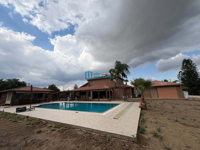 4 Bedroom Villa with Private Pool in Dali - Nicosia Area - Sitting on a Big Plot of 5351 m2 – photo 1