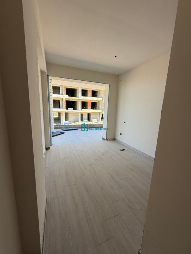 Modern Sotira 3 Bedroom Apartment with Communal Pool and Gym – photo 3