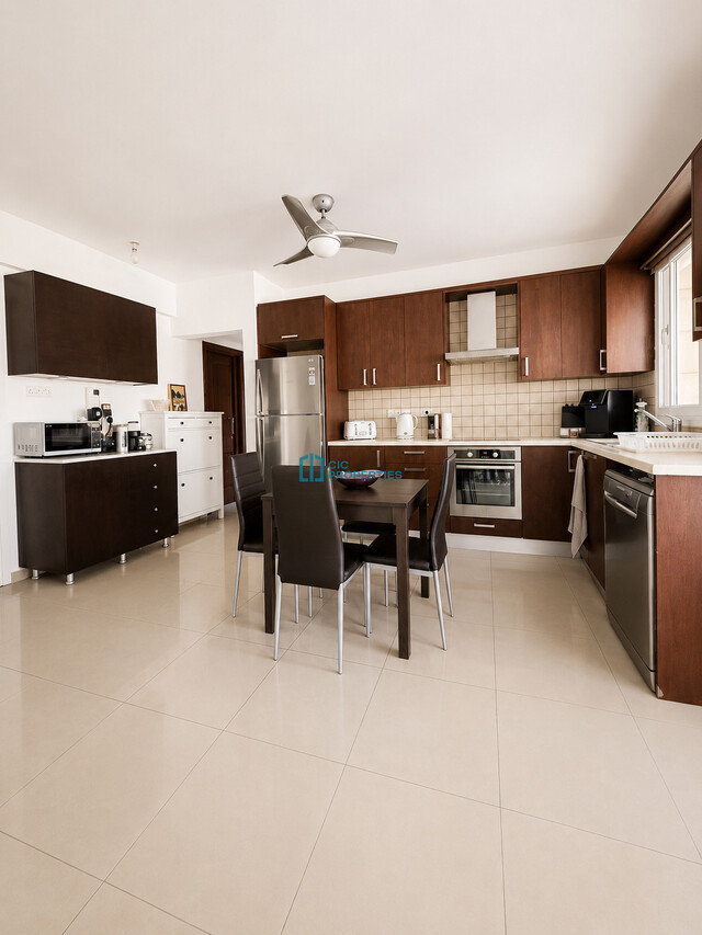apartment-6a67486f580a3.jpg