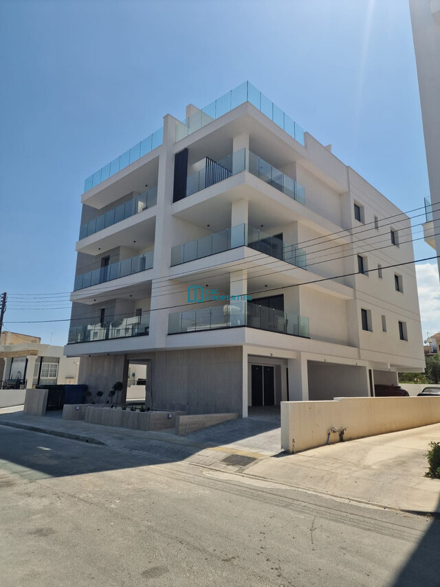 Modern Penthouse Apartment in Vibrant Kamares Area – photo 25