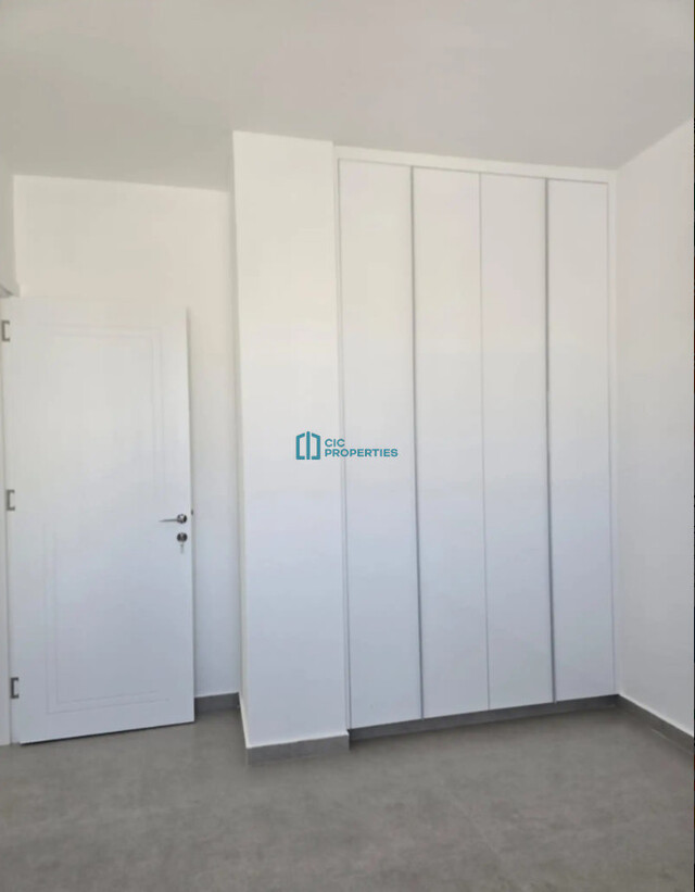 Modern 2 Bedroom Apartment in Lively Port Area – photo 5