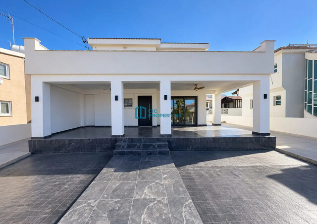 Spacious Modern 4 Bedroom Bungalow on  Dhekelia Road - Oroklini Touristic Area – photo 1