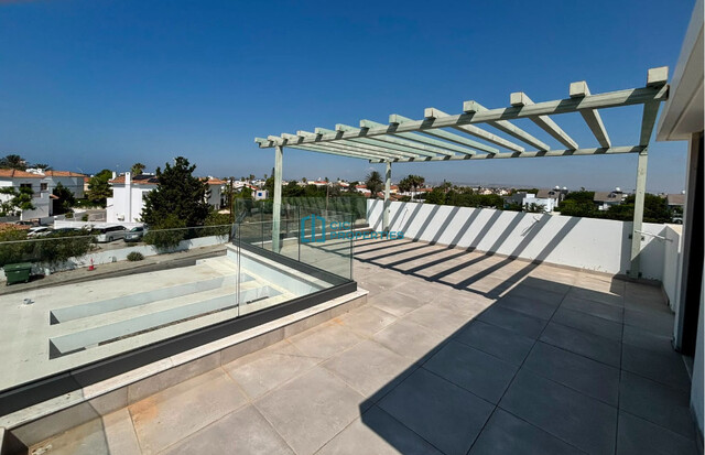complexLiving-6a4f5cd9ef63f.jpg