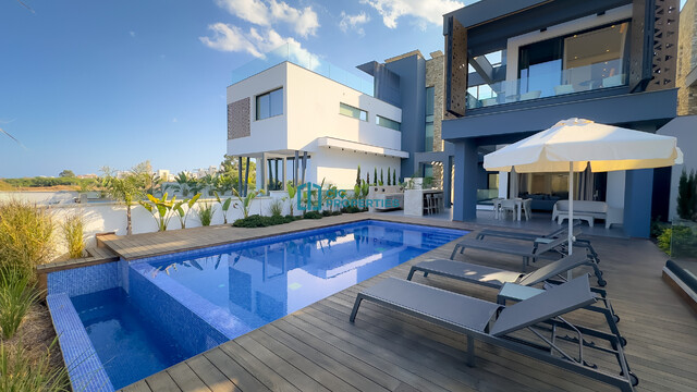 Luxury Seafront - 3 Bedroom Villa in Ayia Napa with Private Pool – photo 40